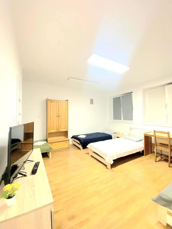 Hostel Warszawa Ursynow Екстериор снимка